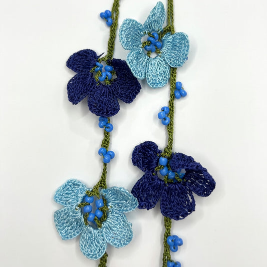 Κολιέ Με Λουλούδια & Χάντρες Πλεγμένο Στο Χέρι